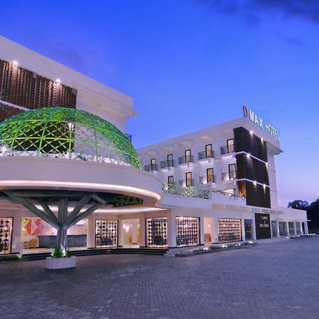 D'Max Hotel & Convention Lombok Praya Εξωτερικό φωτογραφία